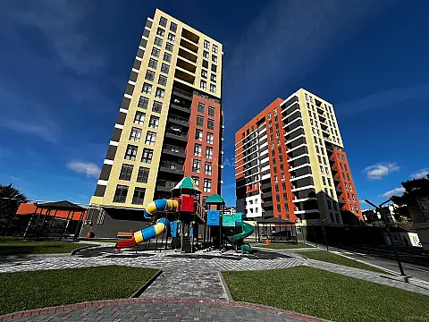 Satılır 3 otaqlı mənzil 115 m²