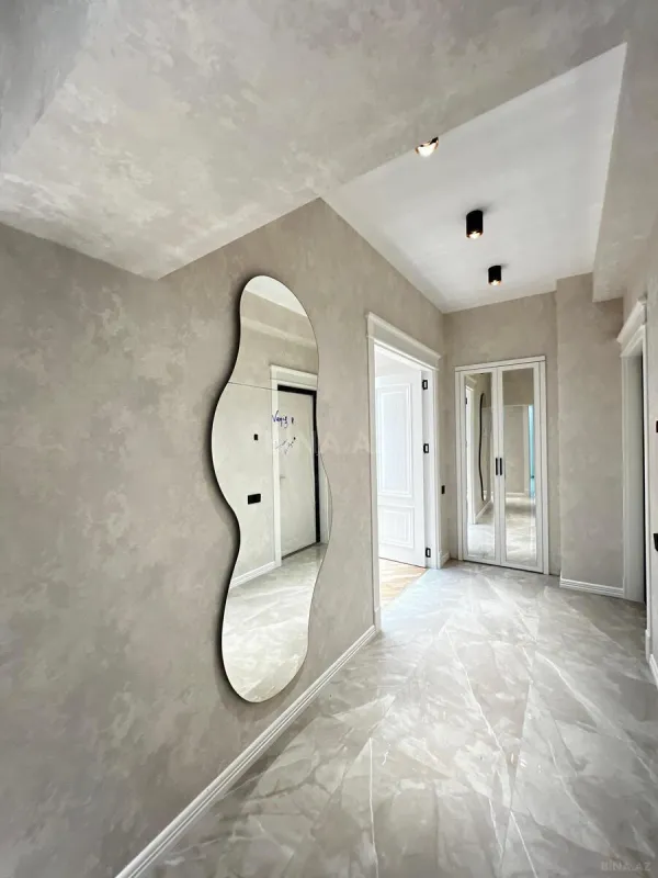 Satılır 3 otaqlı mənzil 115 m²