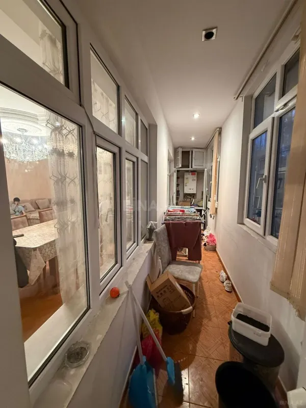 Satılır 5 otaqlı mənzil 125 m²