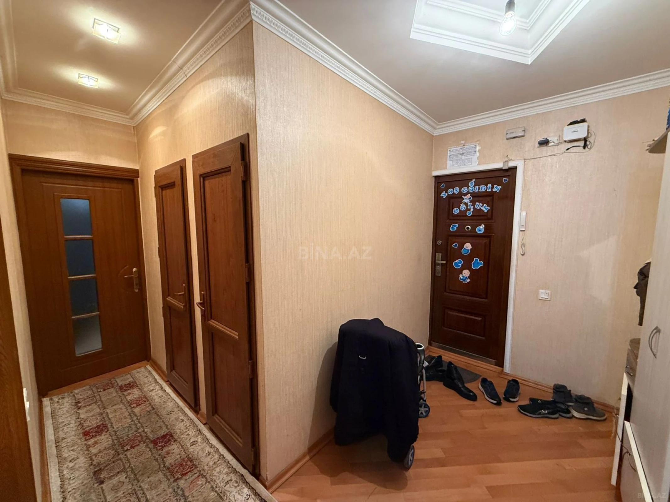 Satılır 5 otaqlı mənzil 125 m²