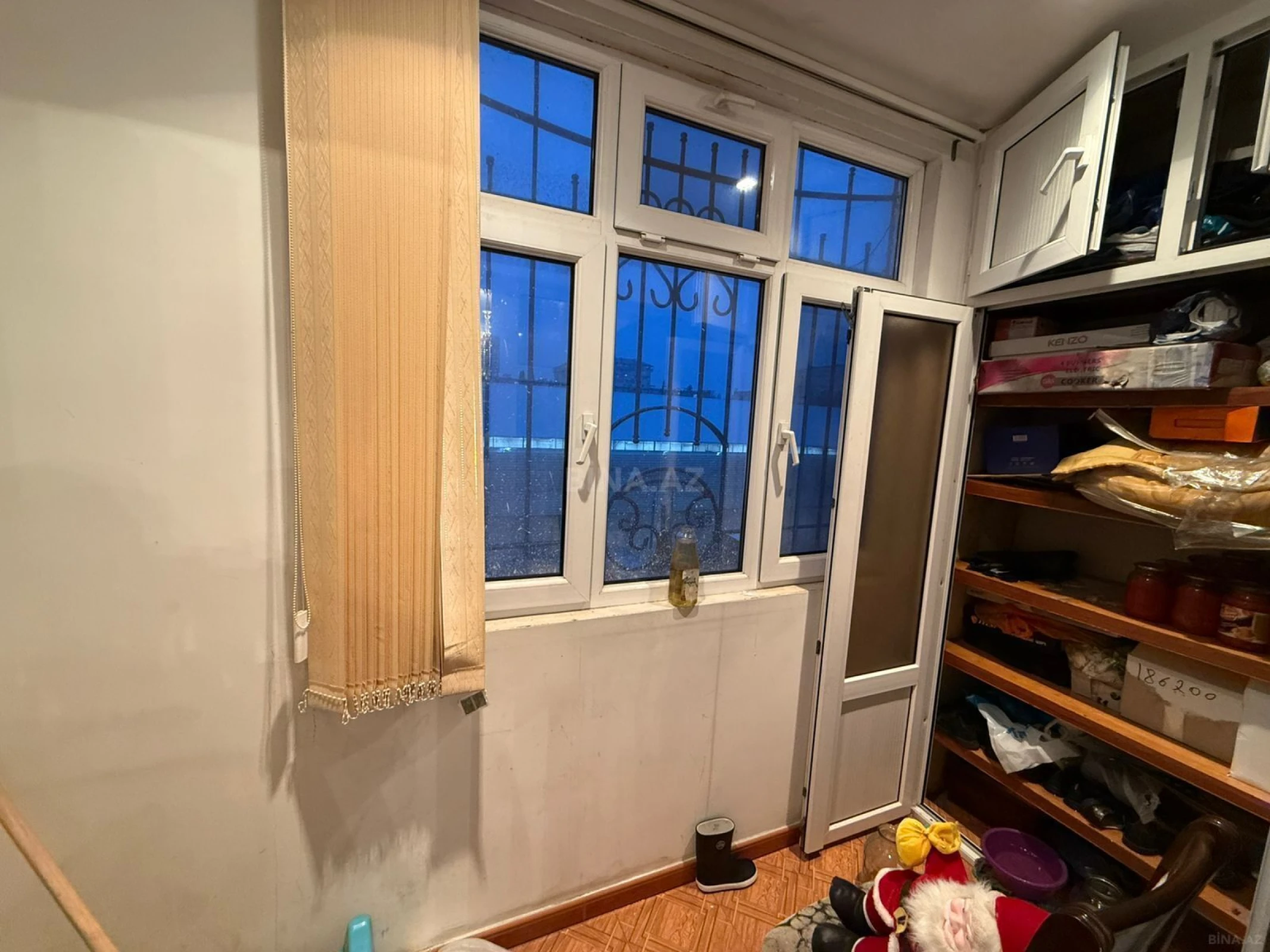 Satılır 5 otaqlı mənzil 125 m²