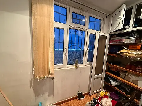 Satılır 5 otaqlı mənzil 125 m²