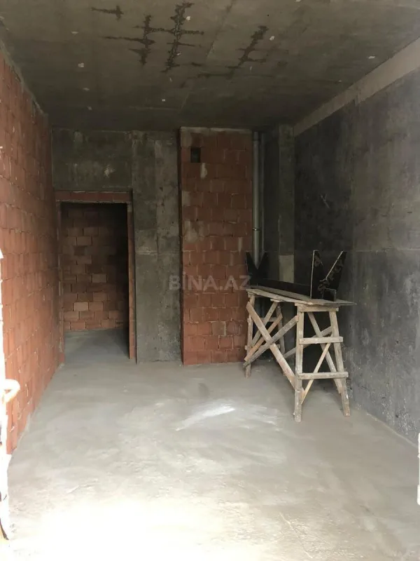 Satılır 2 otaqlı mənzil 105 m²