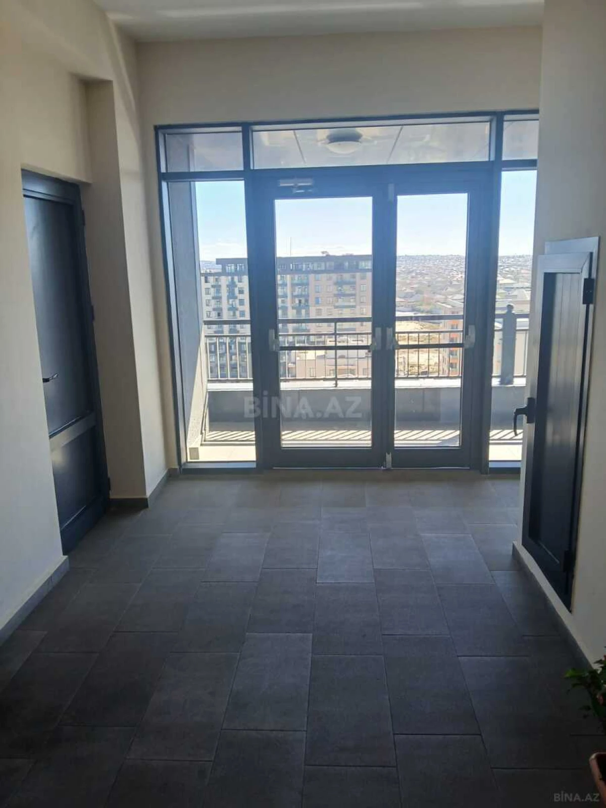 Satılır 2 otaqlı mənzil 80 m²