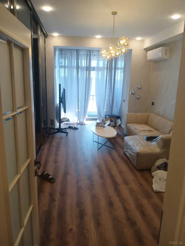 Satılır 2 otaqlı mənzil 80 m²