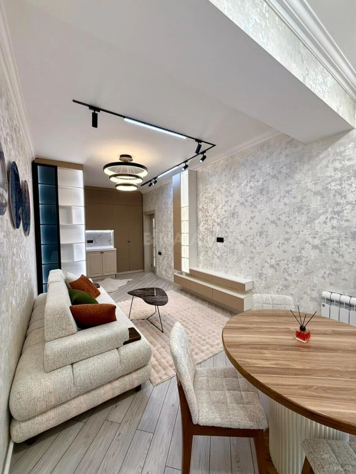 Satılır 2 otaqlı mənzil 51 m²