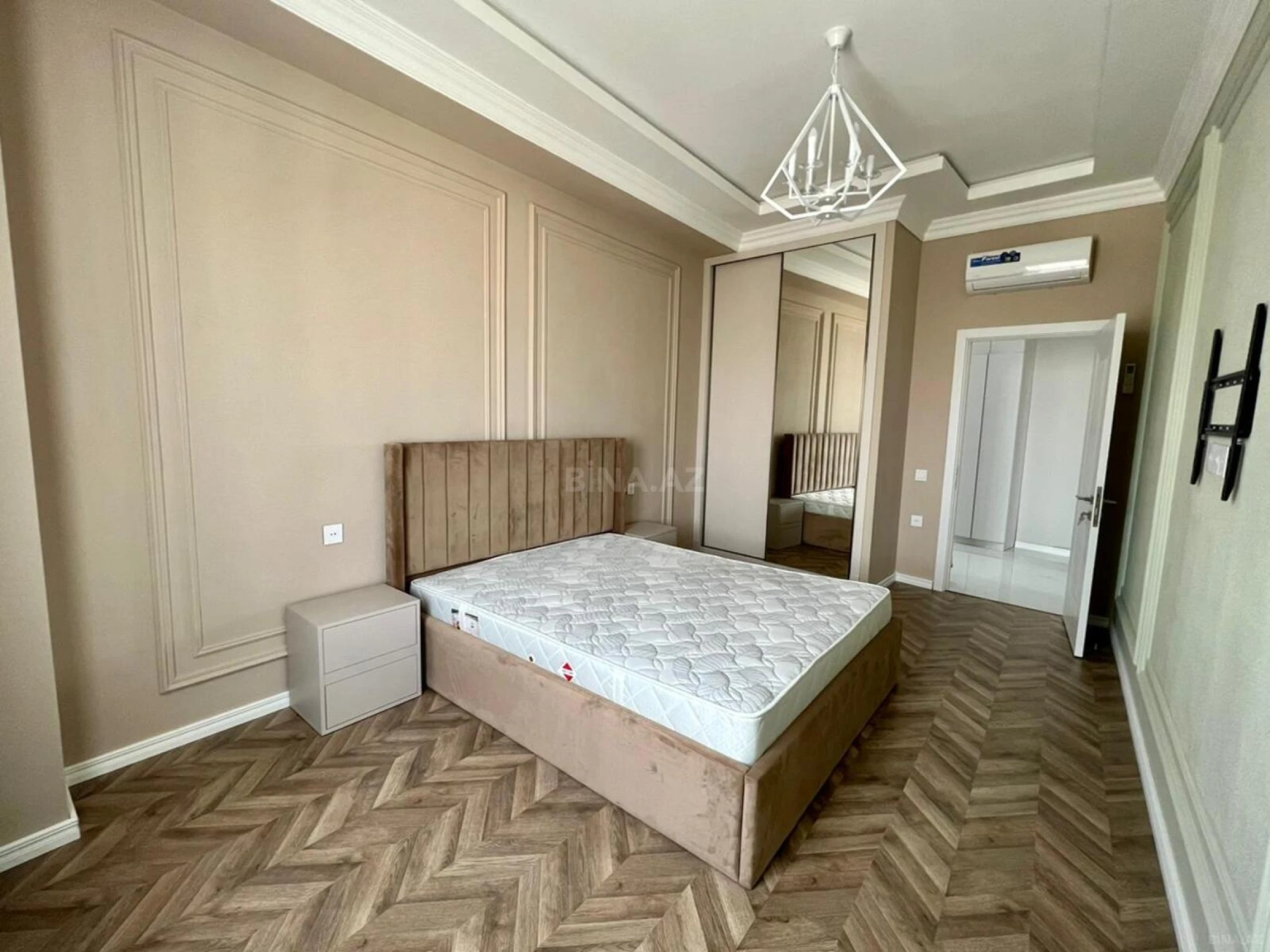 Kirayə verilir 3 otaqlı mənzil 110 m²