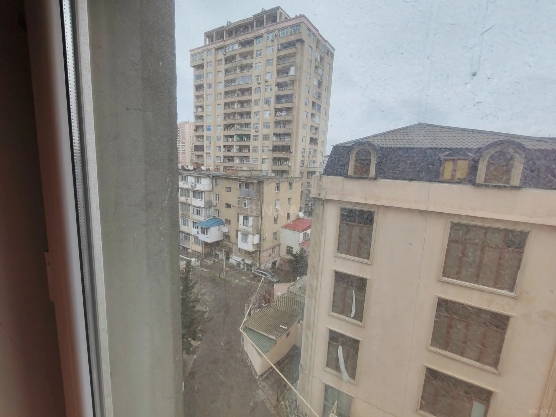 Kirayə verilir 2 otaqlı mənzil 60 m²