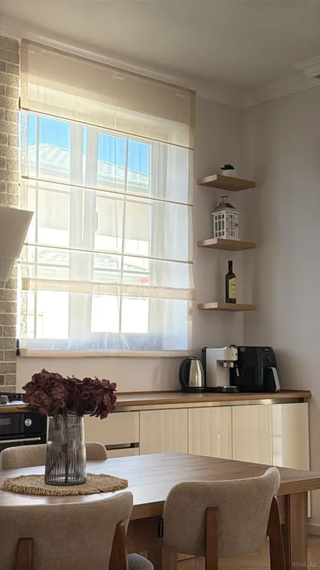 Satılır 5 otaqlı həyət evi 220 m²