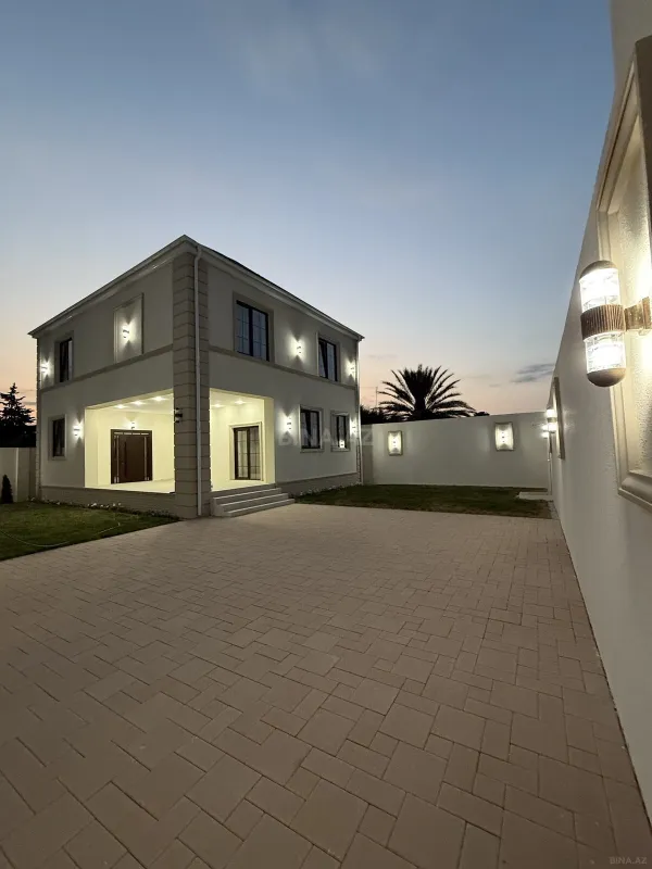 Satılır 5 otaqlı həyət evi 220 m²