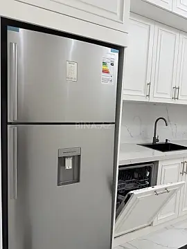 Satılır 3 otaqlı mənzil 132 m²