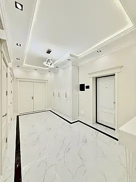 Satılır 3 otaqlı mənzil 132 m²