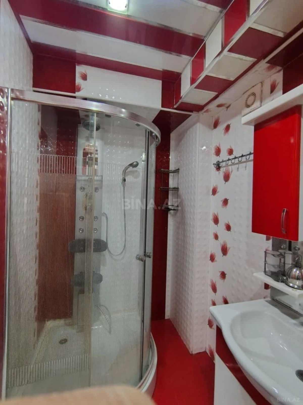 Kirayə verilir 4 otaqlı mənzil 110 m²