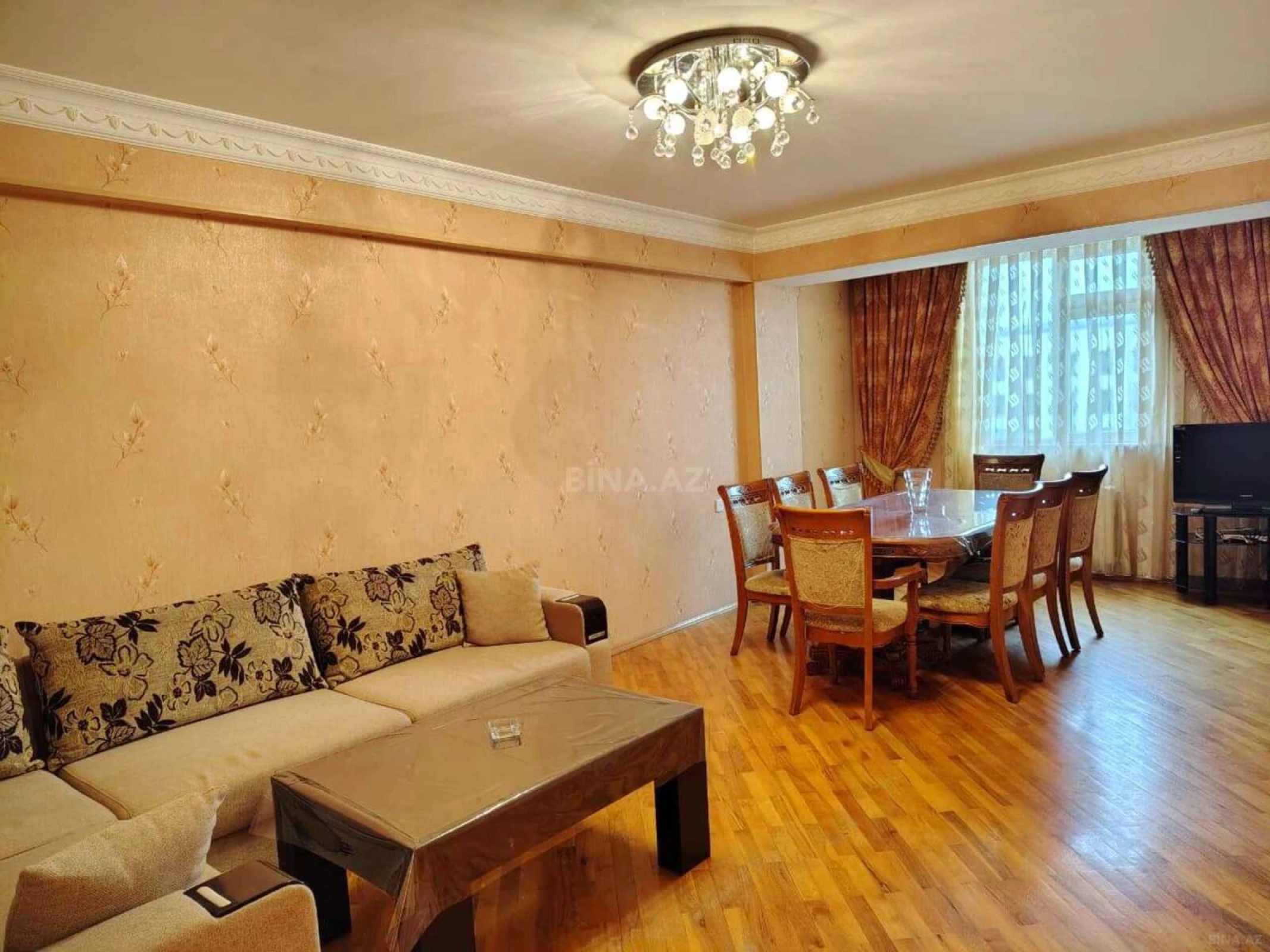 Kirayə verilir 4 otaqlı mənzil 110 m²