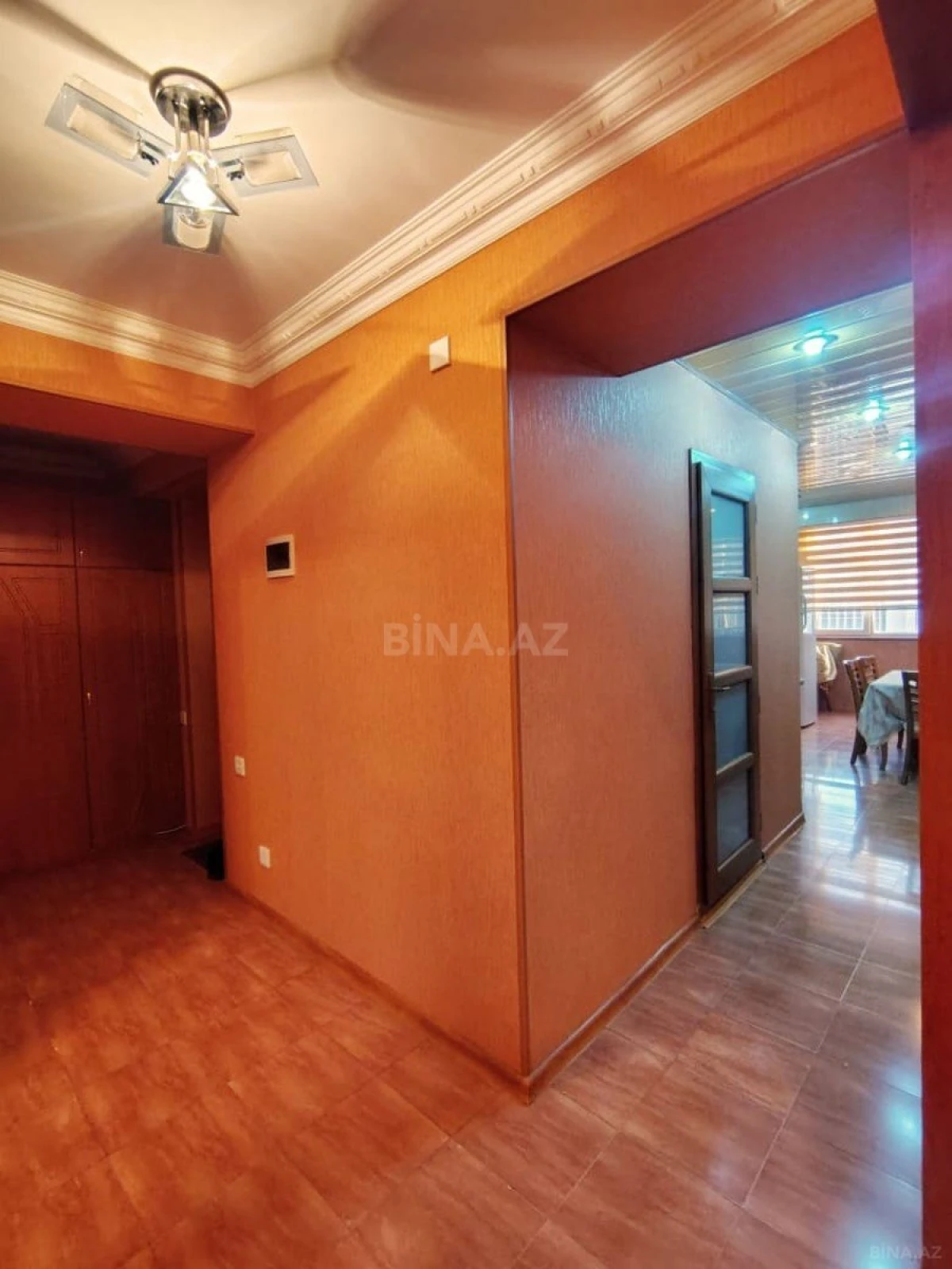 Kirayə verilir 4 otaqlı mənzil 110 m²