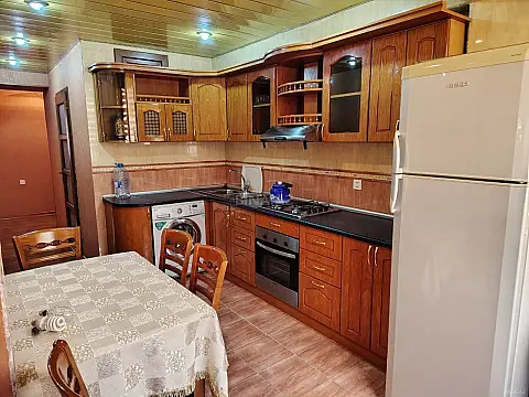 Kirayə verilir 4 otaqlı mənzil 110 m²