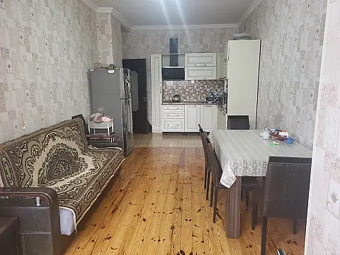 Satılır 2 otaqlı mənzil 92 m²