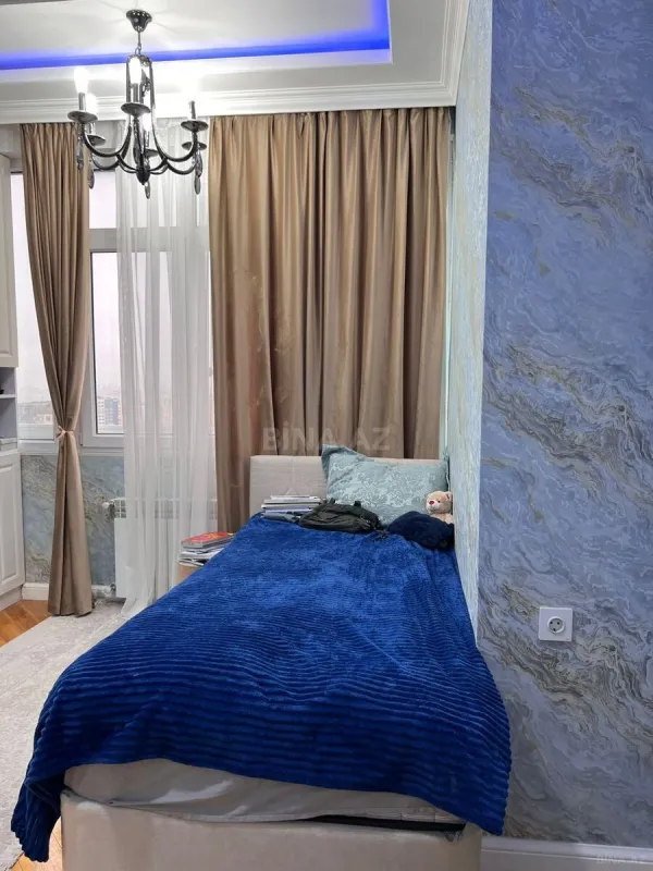 Satılır 3 otaqlı mənzil 110 m²