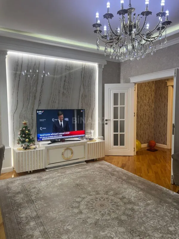 Satılır 3 otaqlı mənzil 110 m²