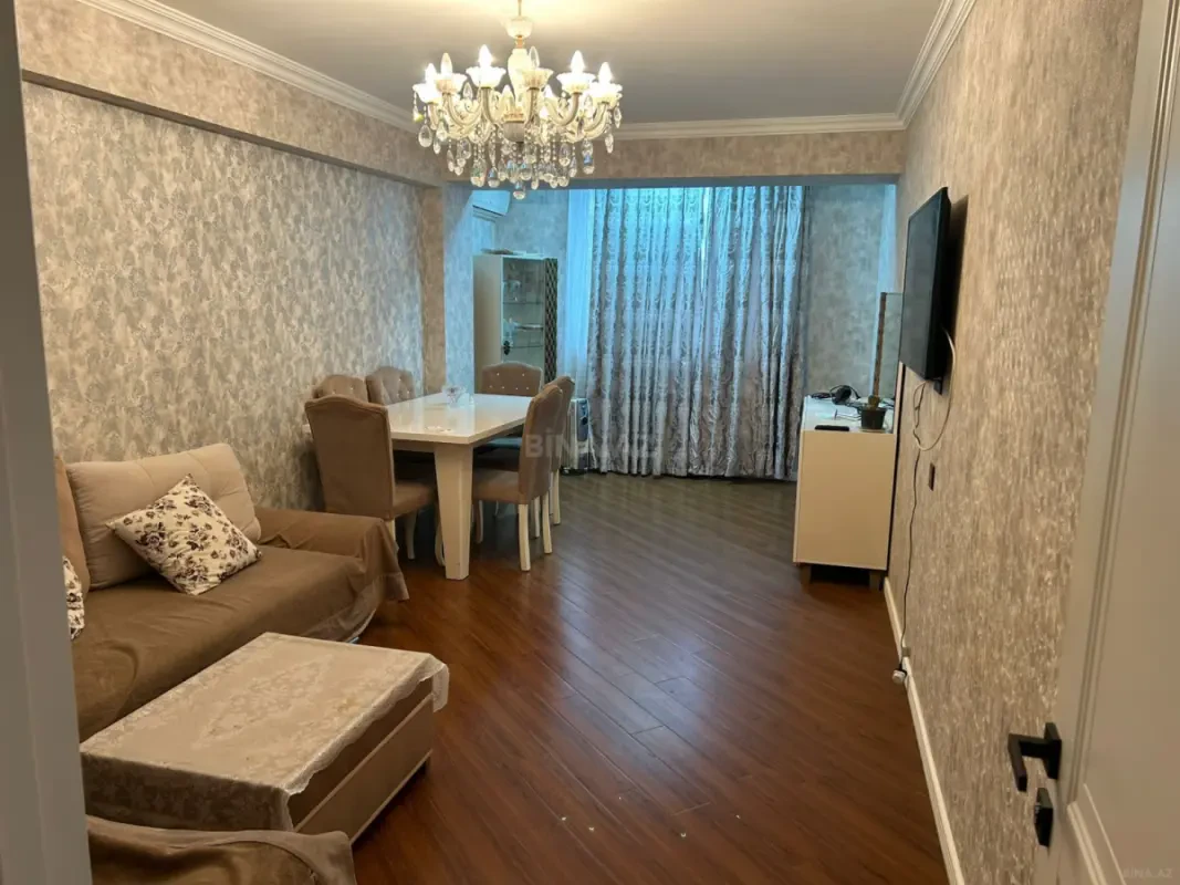 Kirayə verilir 2 otaqlı mənzil 75 m²