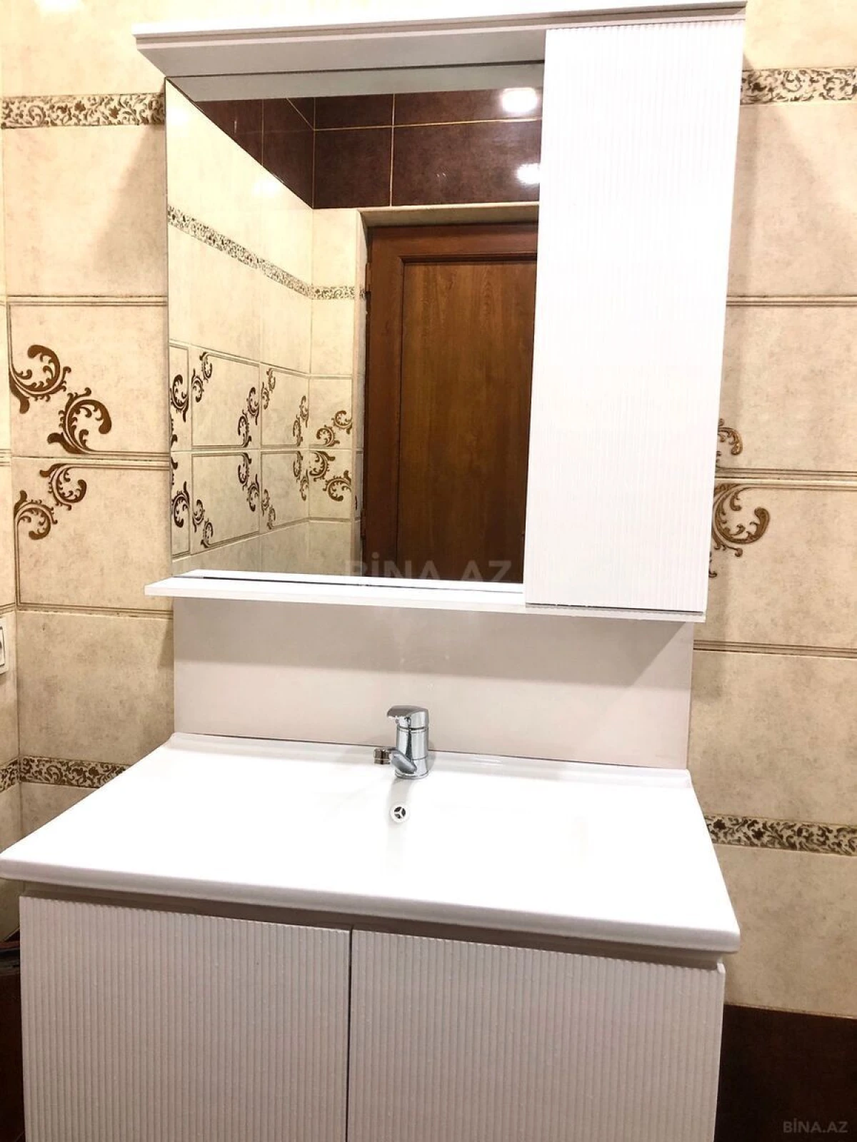 Satılır 3 otaqlı mənzil 103 m²