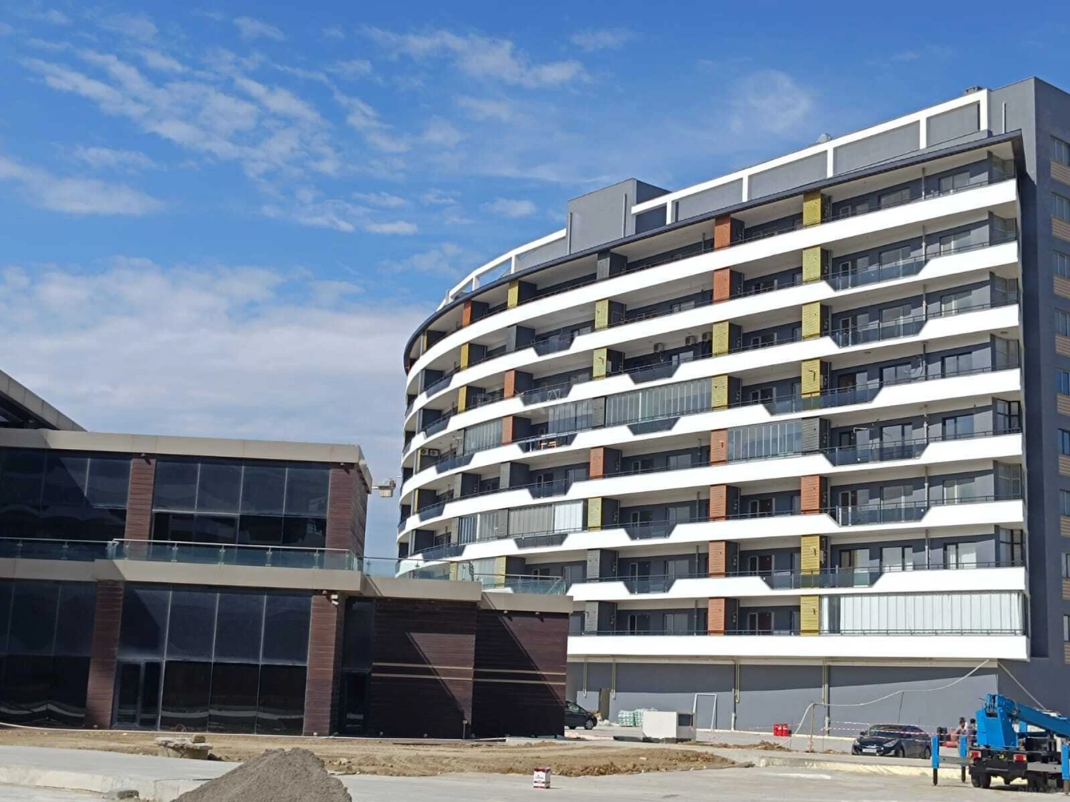 Satılır 3 otaqlı mənzil 112.4 m²