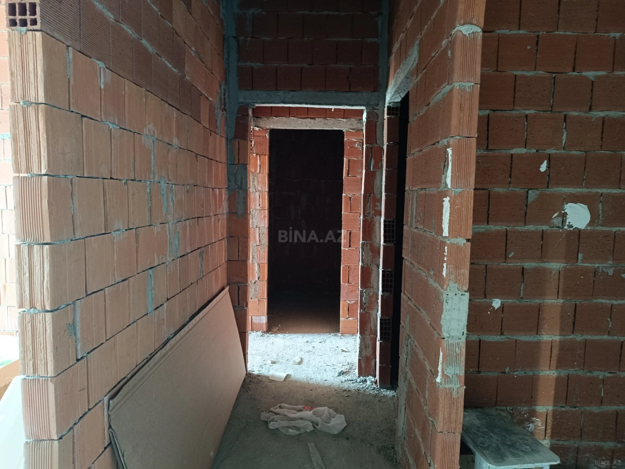 Satılır 3 otaqlı mənzil 112.4 m²