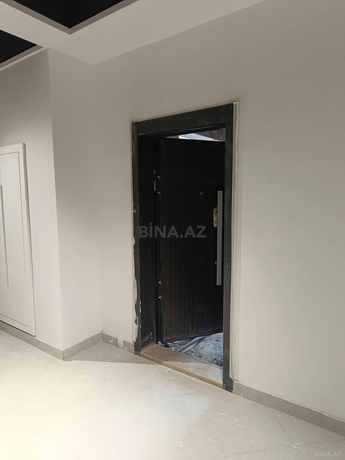 Satılır 3 otaqlı mənzil 112.4 m²