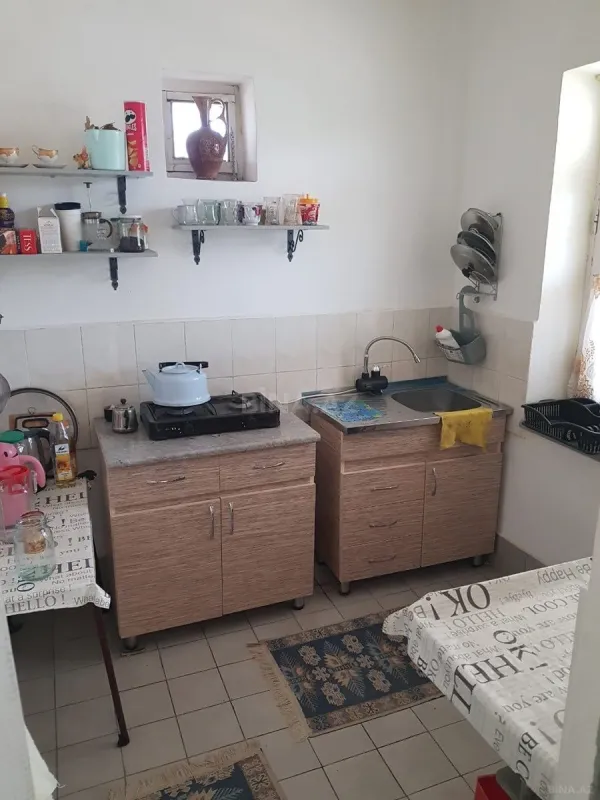 Satılır 5 otaqlı həyət evi 100 m²