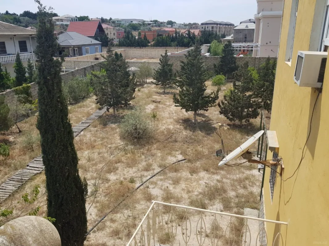 Satılır 5 otaqlı həyət evi 100 m²
