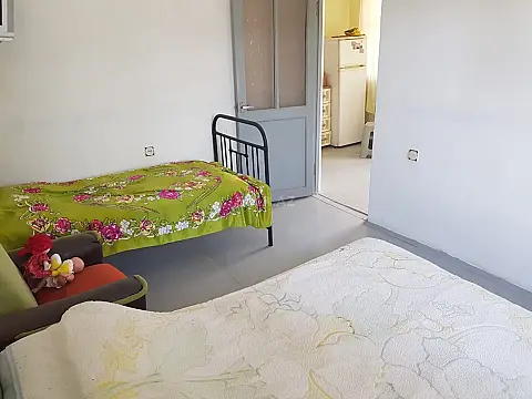 Satılır 5 otaqlı həyət evi 100 m²