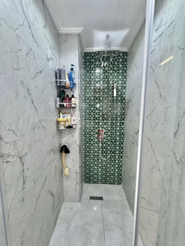 Satılır 3 otaqlı mənzil 117 m²