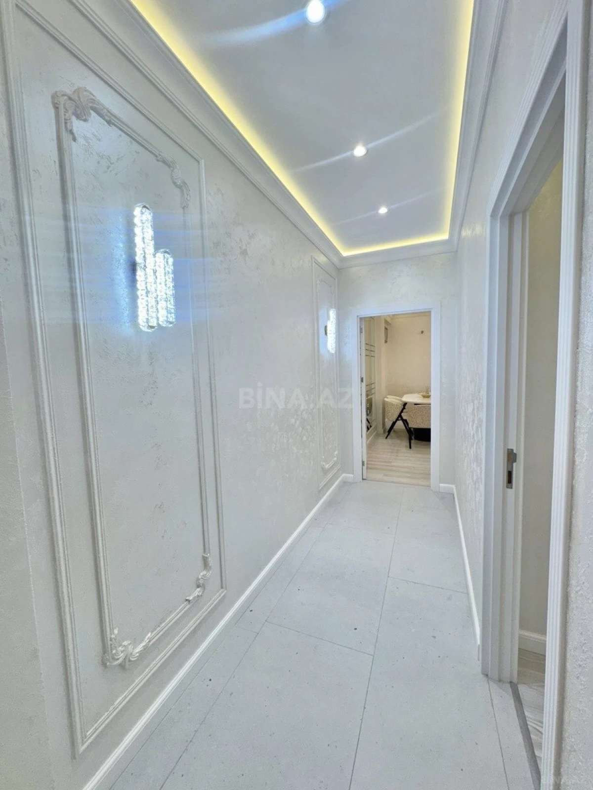 Satılır 3 otaqlı mənzil 117 m²