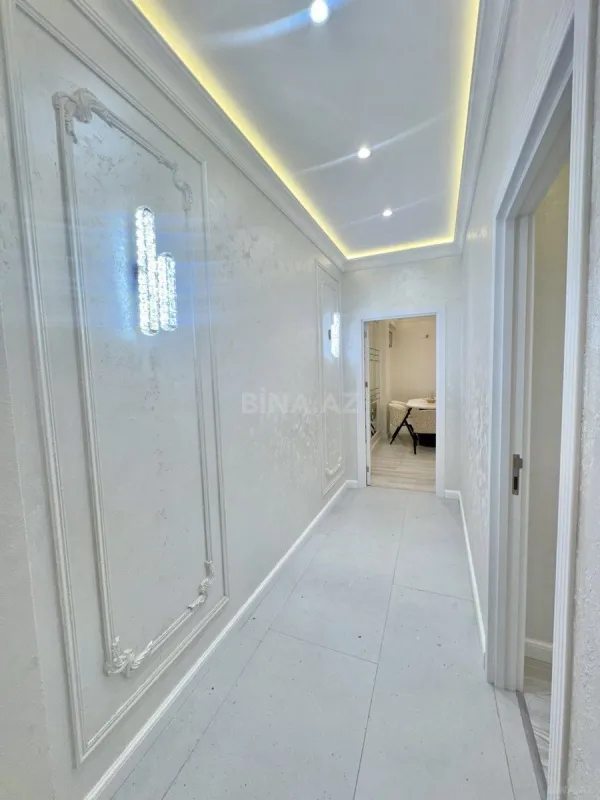 Satılır 3 otaqlı mənzil 117 m²
