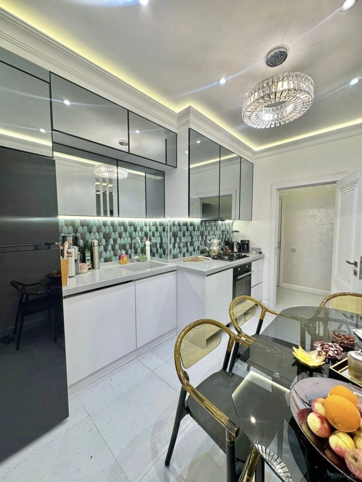 Satılır 3 otaqlı mənzil 117 m²