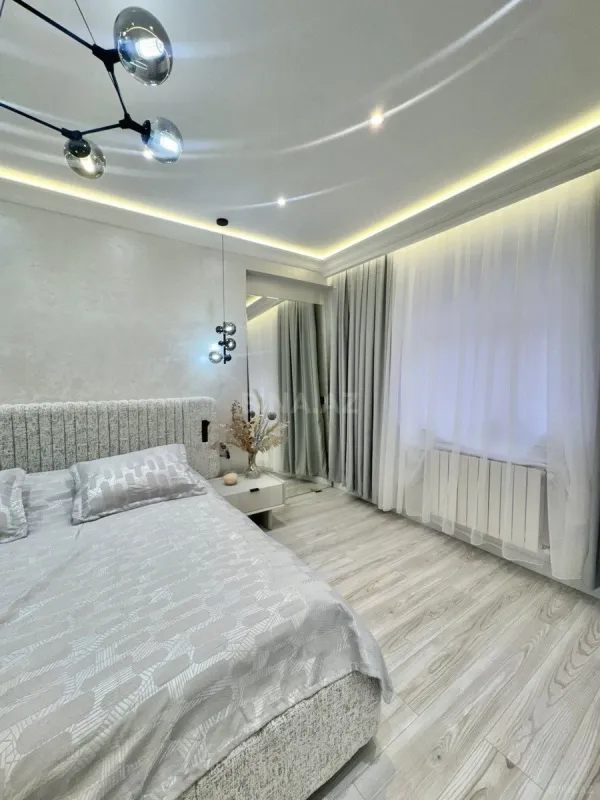 Satılır 3 otaqlı mənzil 117 m²