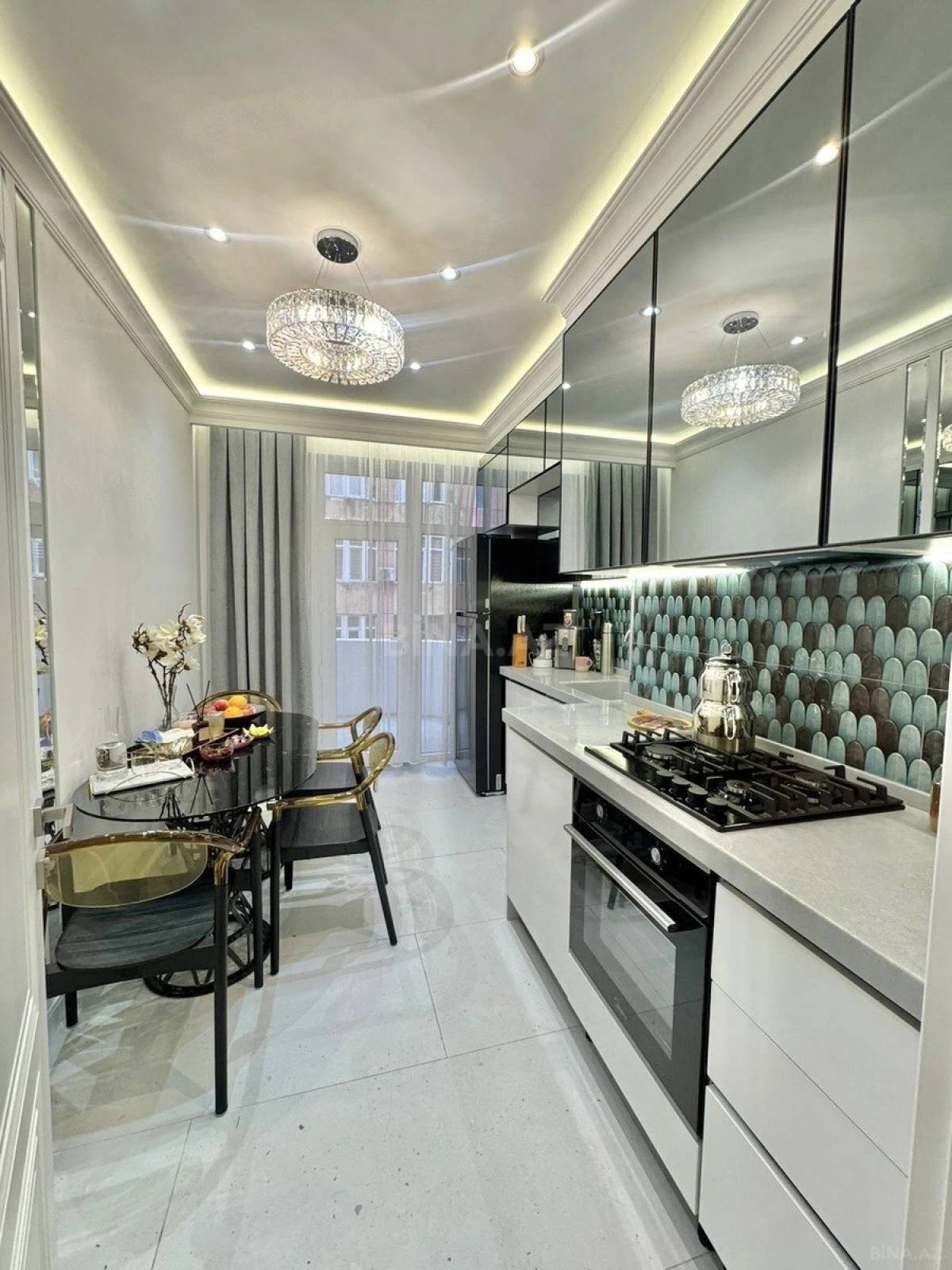 Satılır 3 otaqlı mənzil 117 m²