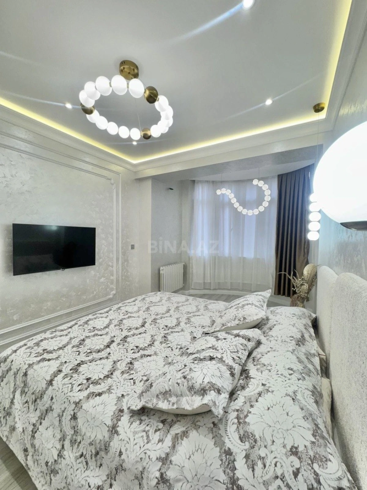 Satılır 3 otaqlı mənzil 117 m²