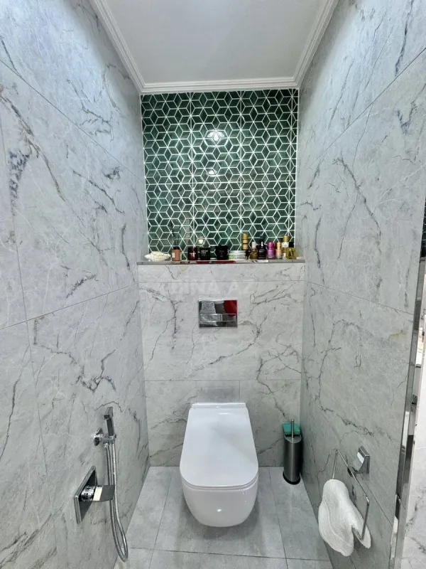 Satılır 3 otaqlı mənzil 117 m²