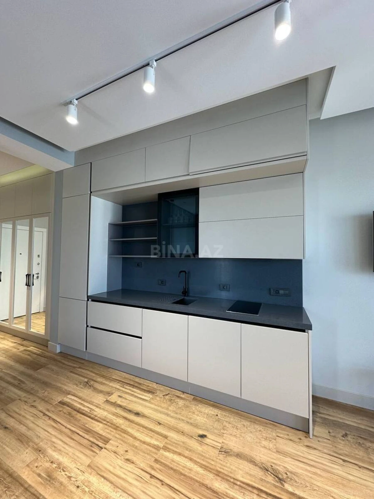 Satılır 1 otaqlı mənzil 58 m²