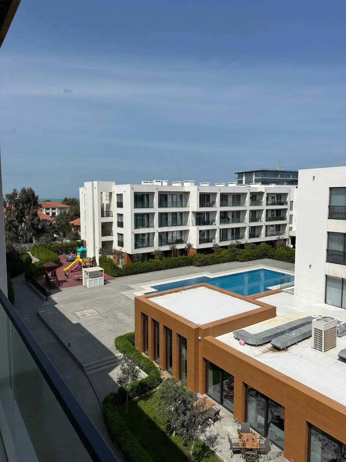 Satılır 1 otaqlı mənzil 58 m²