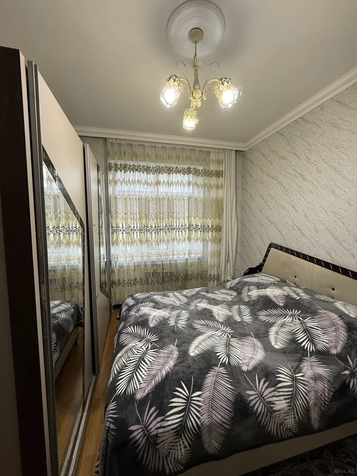 Satılır 2 otaqlı mənzil 65 m²