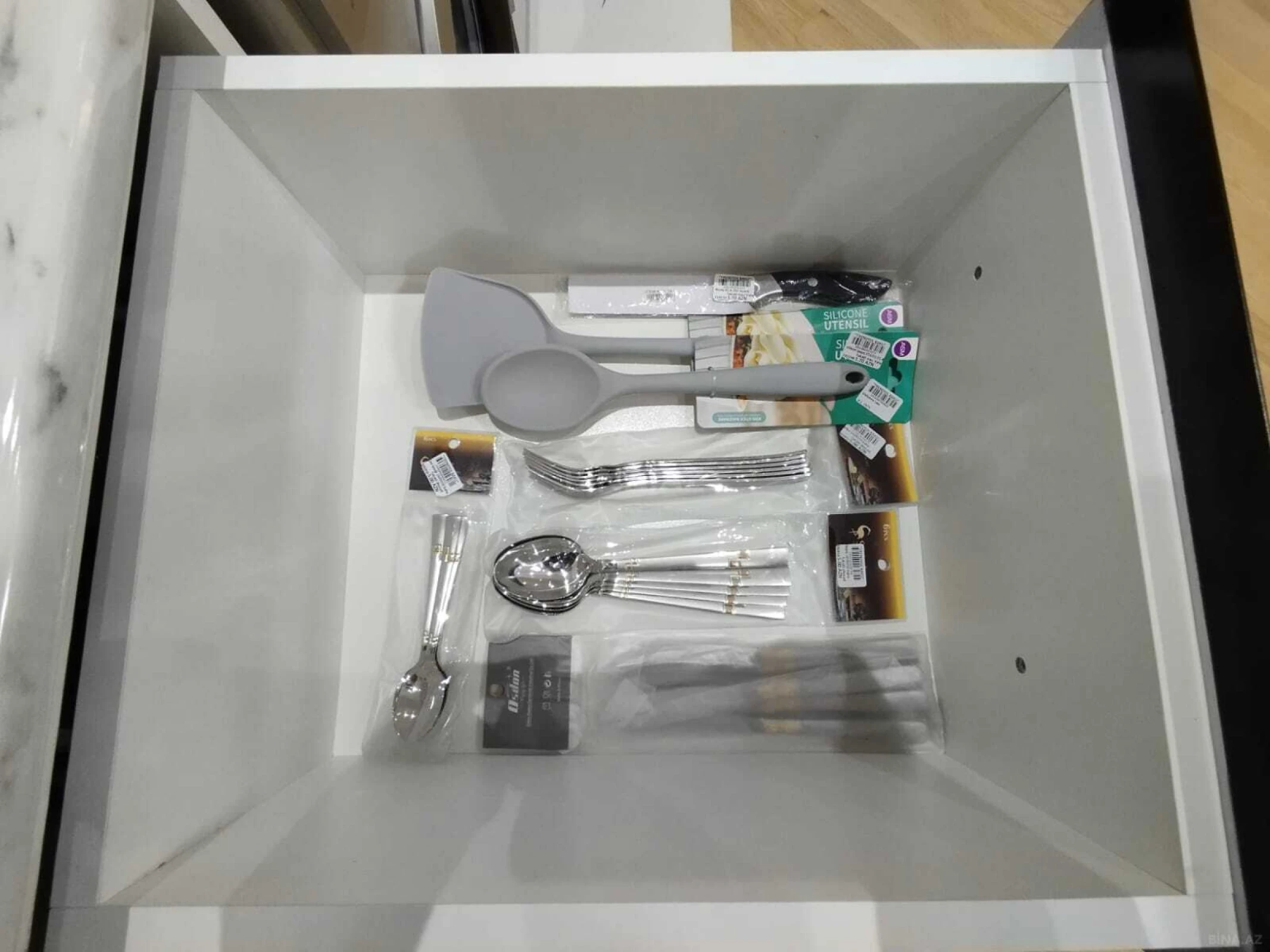 Kirayə verilir 2 otaqlı mənzil 58 m²