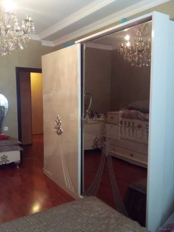 Satılır 2 otaqlı mənzil 80 m²