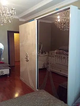 Satılır 2 otaqlı mənzil 80 m²