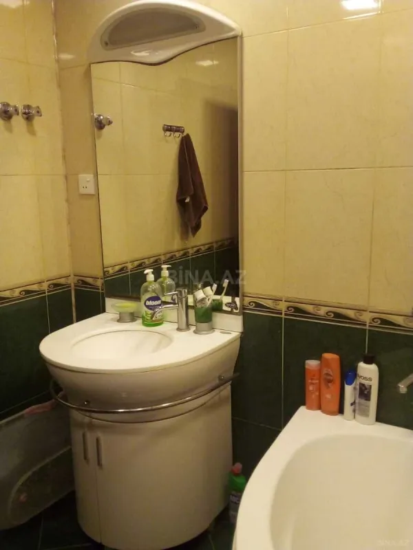 Satılır 2 otaqlı mənzil 80 m²