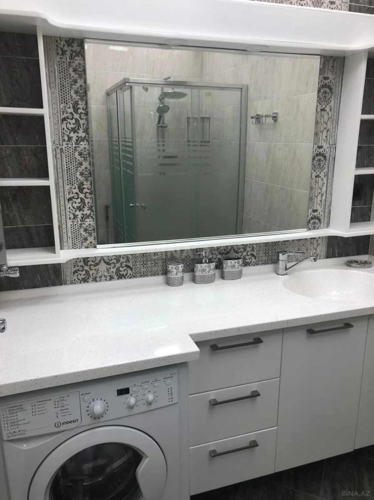 Kirayə verilir 3 otaqlı mənzil 100 m²