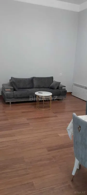 Kirayə verilir 2 otaqlı mənzil 80 m²