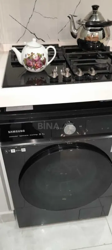 Kirayə verilir 2 otaqlı mənzil 80 m²