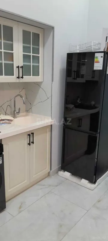 Kirayə verilir 2 otaqlı mənzil 80 m²